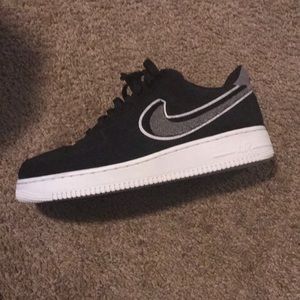 Nike AIR FORCE 1 (Low)